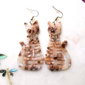 Piper K Faux Marble Cat Earrings 2 3/4"x1 1/2"
